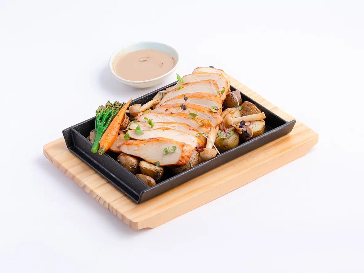 Sizzling Chicken Breast at Aram Restaurant